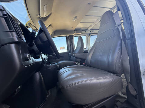 2016 GMC Savana 2500