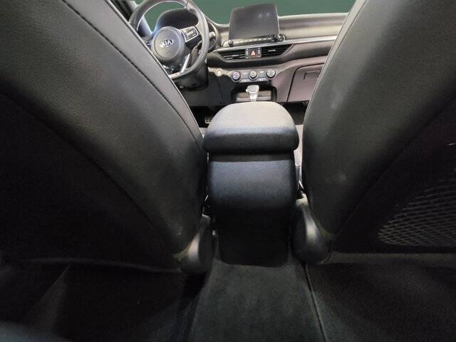 2021 Kia Forte GT Line