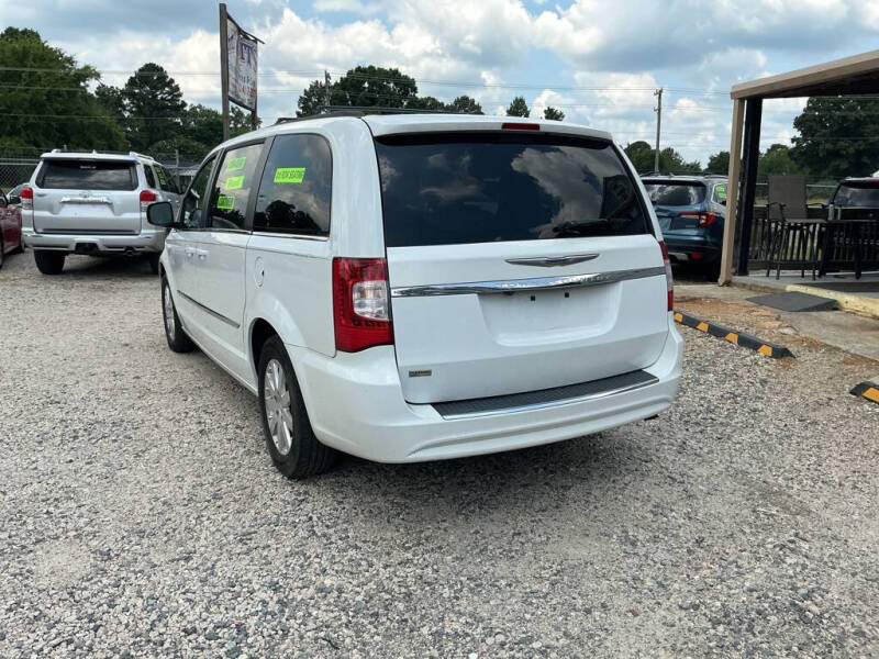 2016 Chrysler Town and Country Touring