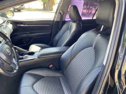 2018 Toyota Camry SE