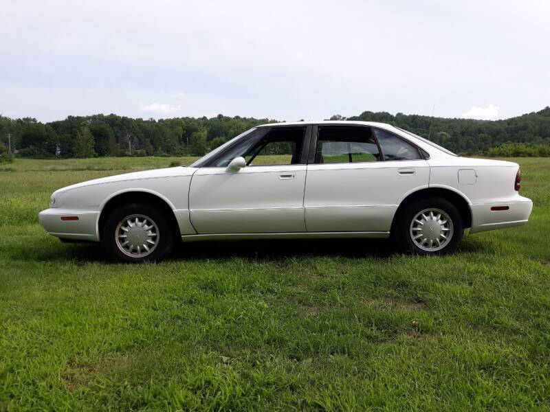 1998 Oldsmobile Eighty-Eight for sale at Parkway Auto Exchange in Elizaville NY