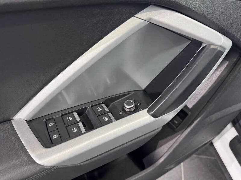 2021 Audi Q3 quattro Premium 40 TFSI