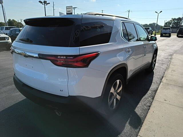 2023 Chevrolet Traverse LT Leather