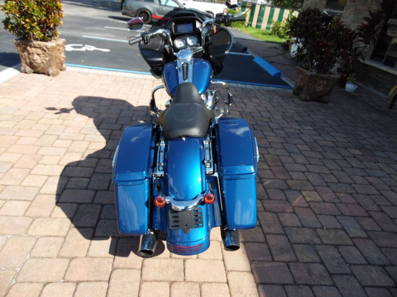 2022 Harley-Davidson Road Glide Custom