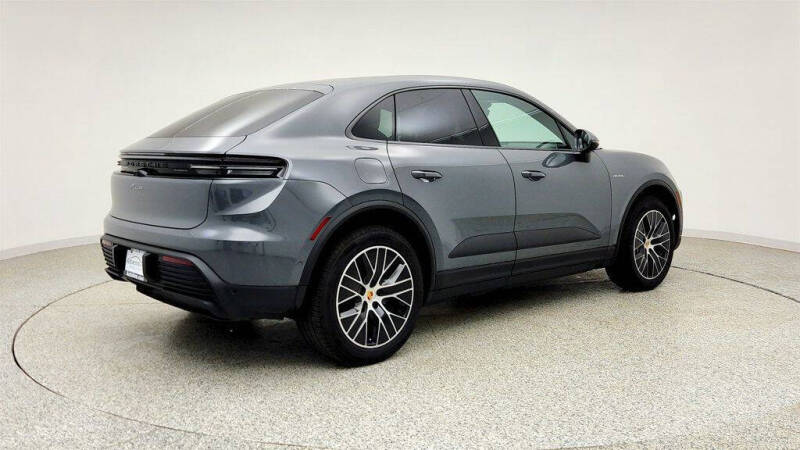 2025 Porsche Macan Electric