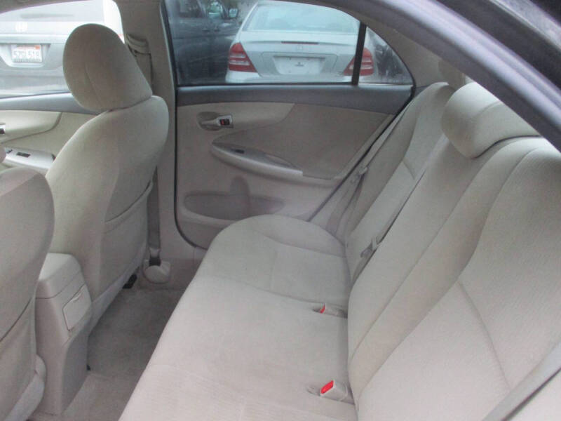 2012 Toyota Corolla LE