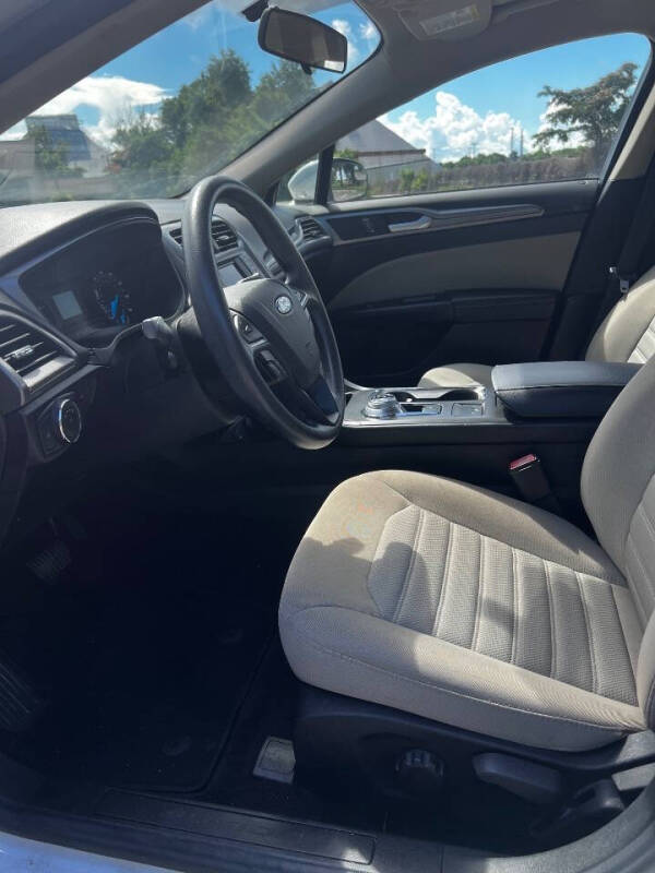 2017 Ford Fusion S