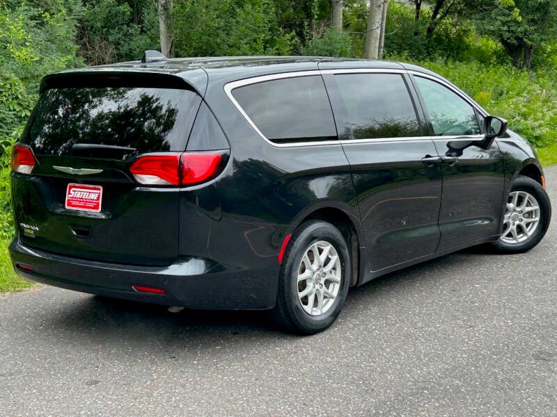 Used 2018 Chrysler Pacifica LX with VIN 2C4RC1CG3JR276192 for sale in Iron River, MI