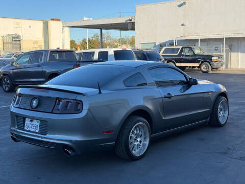 2013 Ford Mustang V6