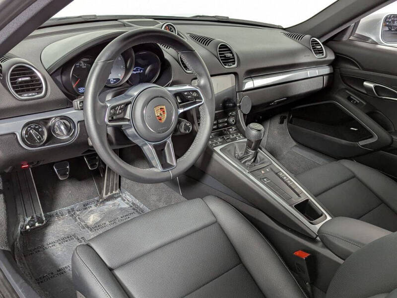 2025 Porsche 718 Cayman S