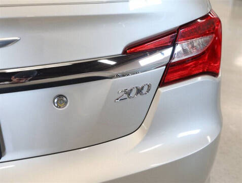 2013 Chrysler 200 Touring