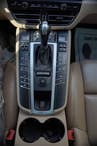 2020 Porsche Macan