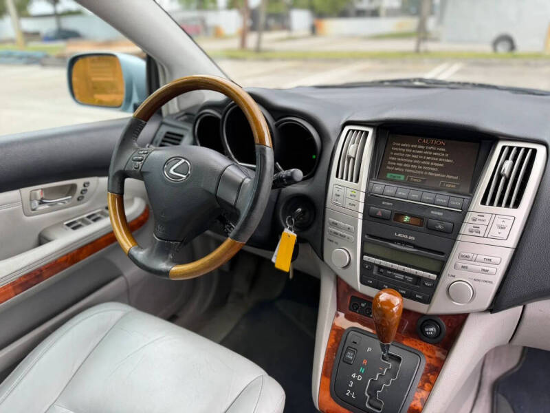 2004 Lexus RX 330