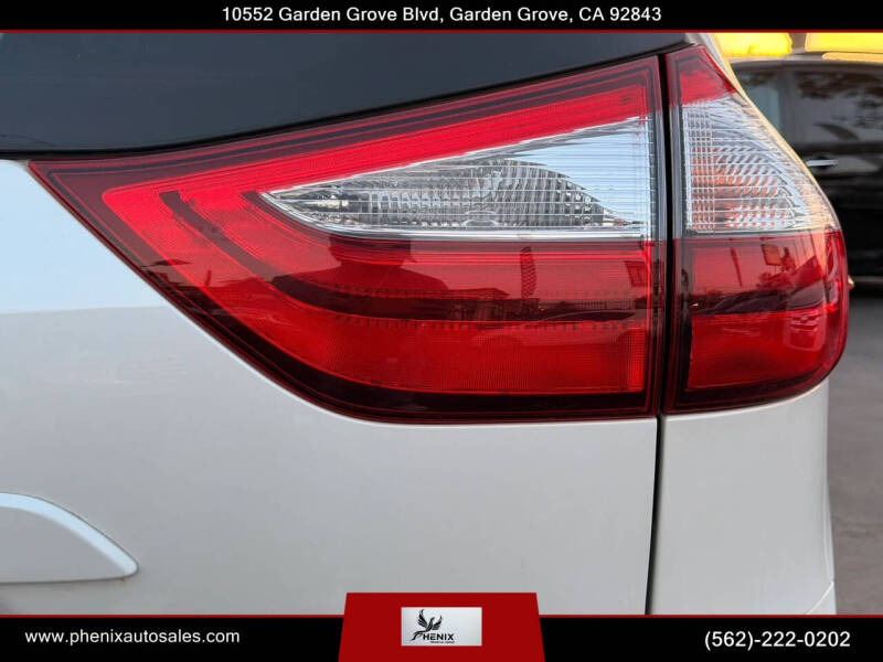 2015 Toyota Sienna