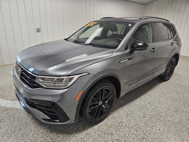 2022 Volkswagen Tiguan SE R-LINE BLACK's photo
