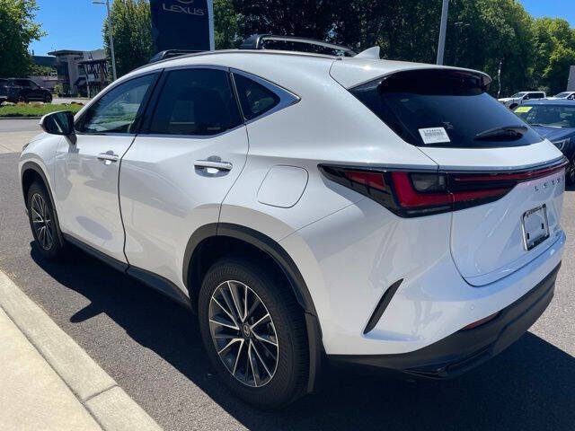 2026 Lexus NX 350h Premium