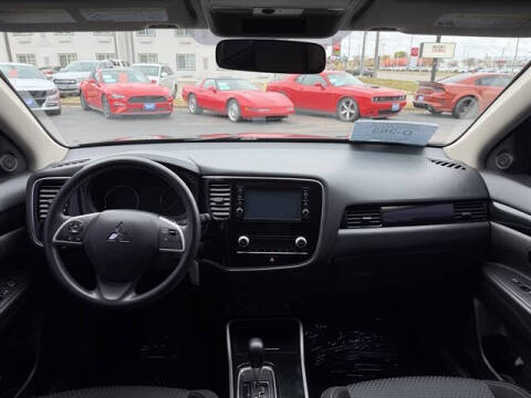 2020 Mitsubishi Outlander ES