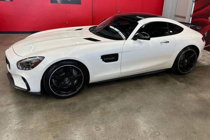 2017 Mercedes-Benz AMG GT