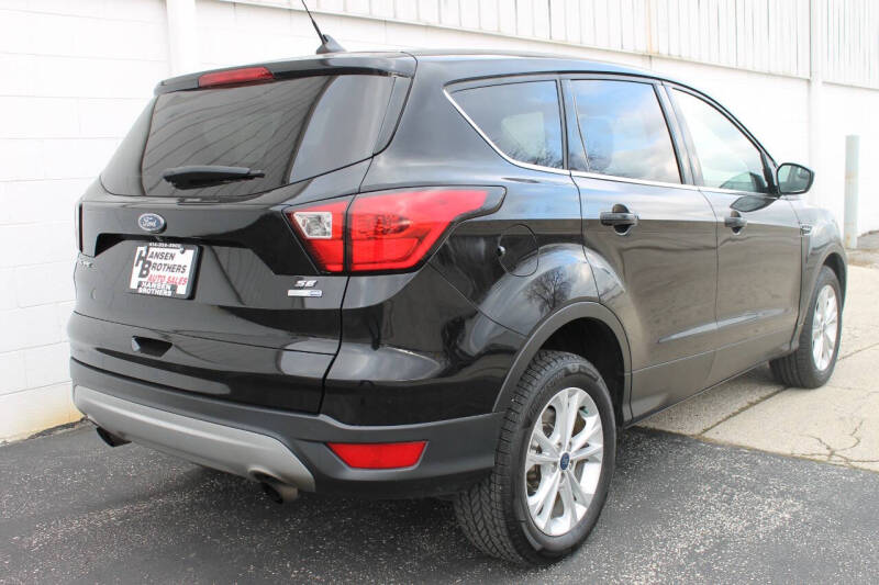 2019 Ford Escape SE photo 5