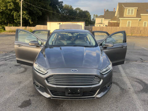 2014 Ford Fusion SE