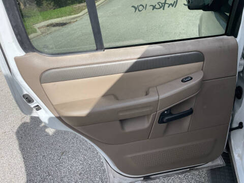 2004 Ford Explorer XLT