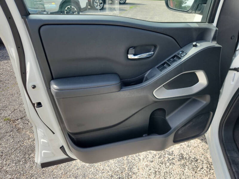 2023 Nissan Frontier SV