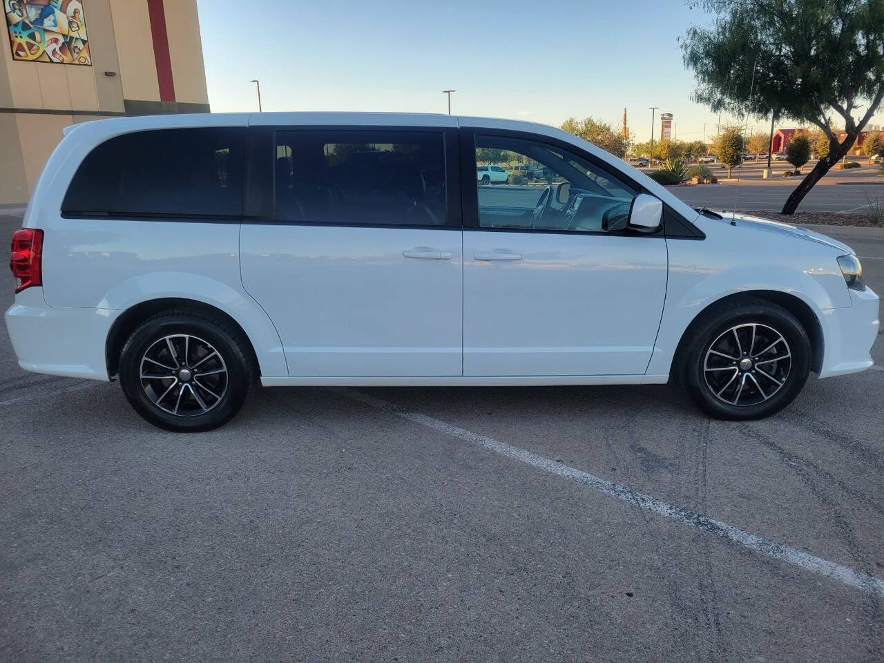 2019 Dodge Grand Caravan for sale at NICE RIDE AUTO GROUP in El Paso, TX