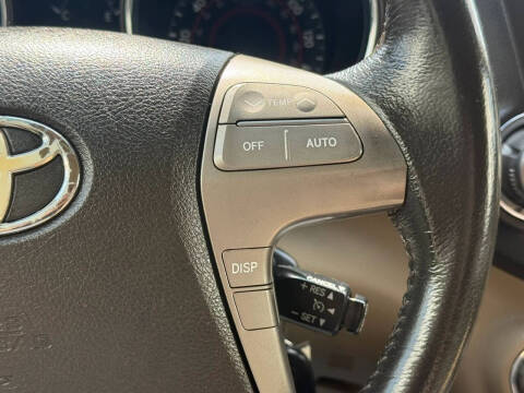 2010 Toyota Highlander SE
