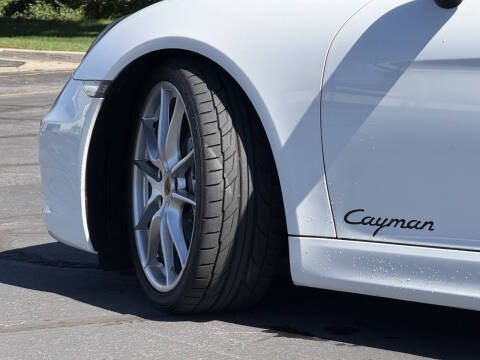 2016 Porsche Cayman