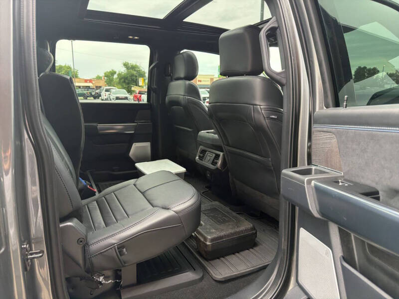 2025 Ford F-250 Super Duty Platinum