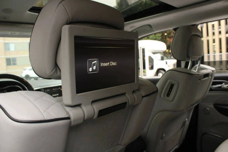 2017 Jeep Grand Cherokee Summit