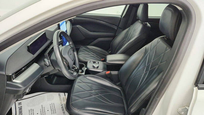 2021 Ford Mustang Mach-E Select