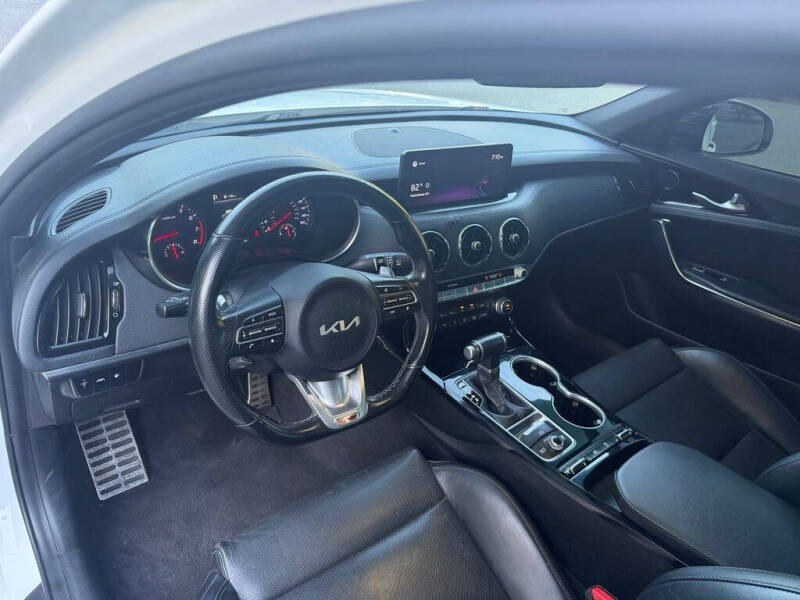 2022 Kia Stinger