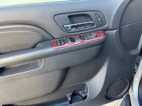 2010 Cadillac Escalade Luxury