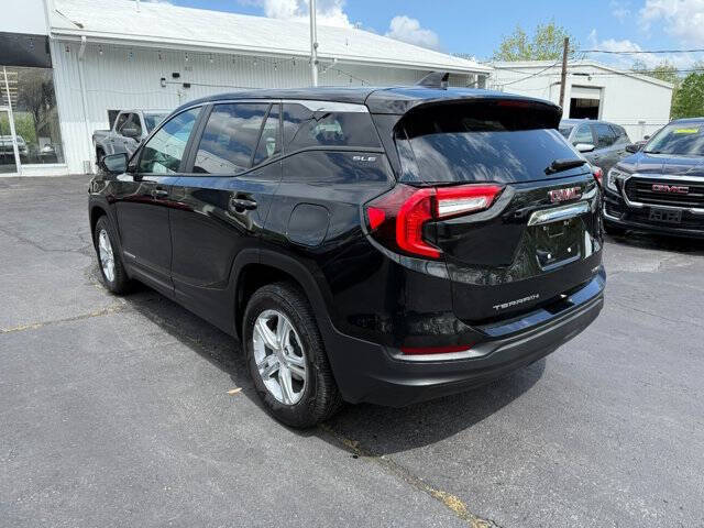 2024 GMC Terrain SLE