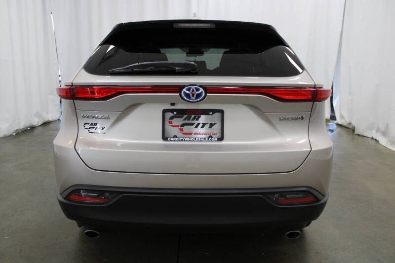 2021 Toyota Venza LE