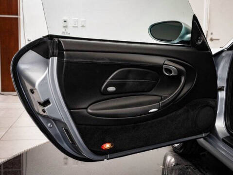 2001 Porsche 911 Carrera 4