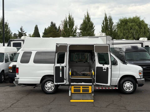 2013 Ford E-Series E-350 SD
