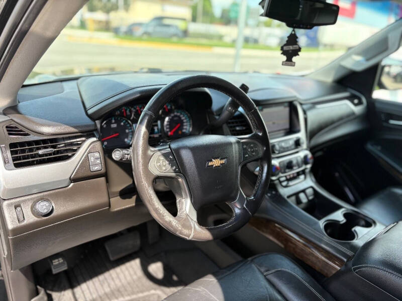 2019 Chevrolet Suburban LT
