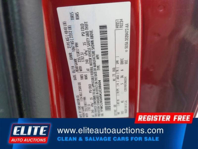Red 2019 Ford Escape SE AWD SE 4dr SUV 26