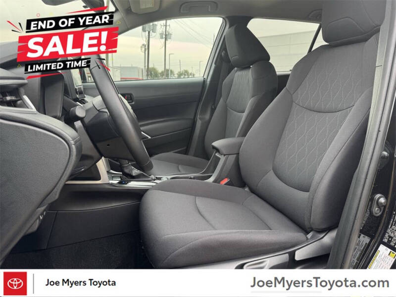 2025 Toyota Corolla Cross LE