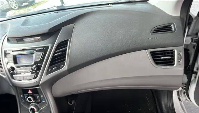 2016 Hyundai Elantra