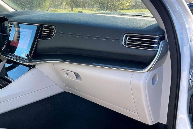 2023 Jeep Wagoneer