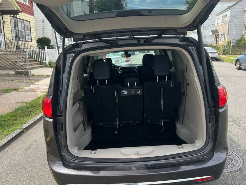 2017 Chrysler Pacifica