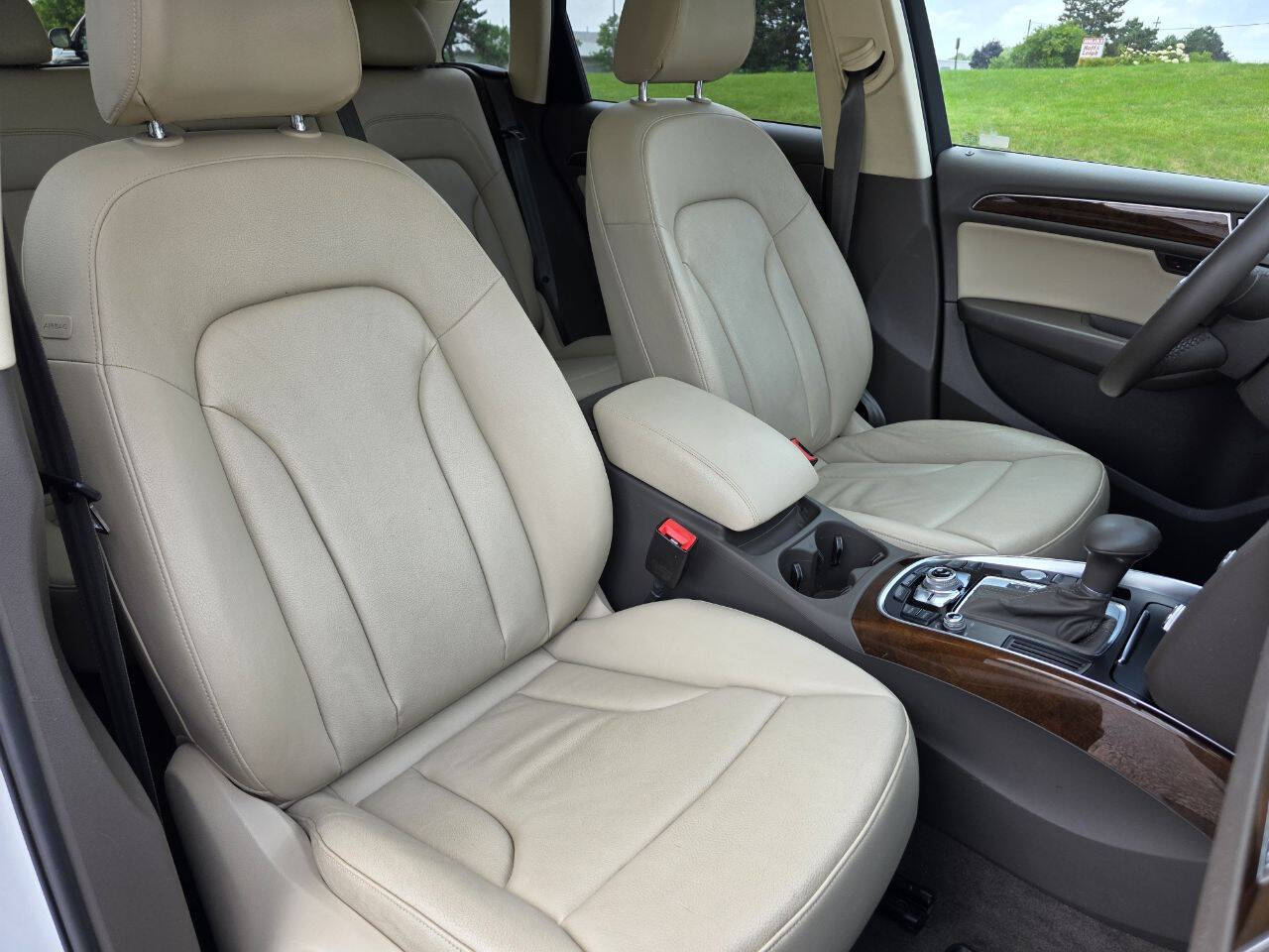 White 2015 Audi Q5 2.0T quattro Premium Plus AWD 2.0T quattro Premium Plus 4dr SUV 32