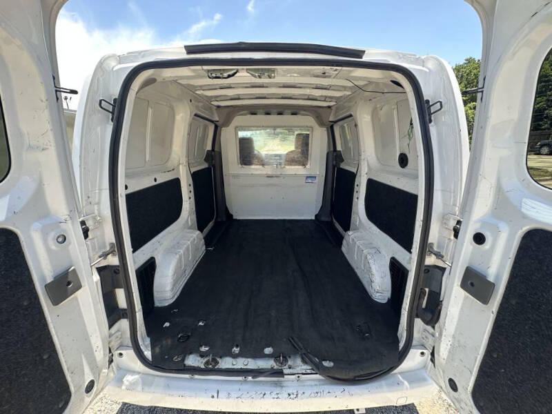 2017 Nissan NV200 SV