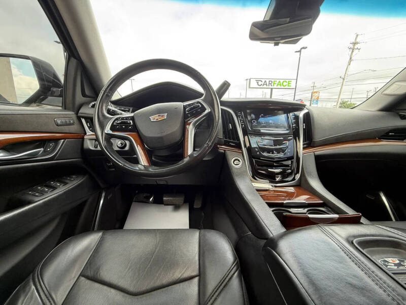 2018 Cadillac Escalade Premium Luxury