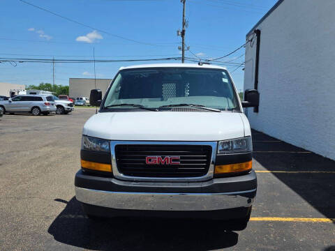 2025 GMC Savana 2500