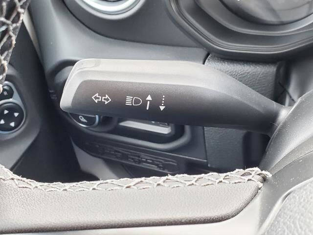 2025 Jeep Gladiator High Tide