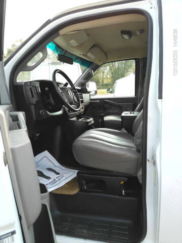 2017 Chevrolet Express 2500